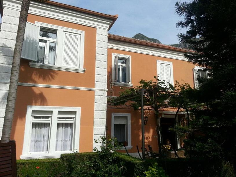 Apartments Vojin Risan Εξωτερικό φωτογραφία