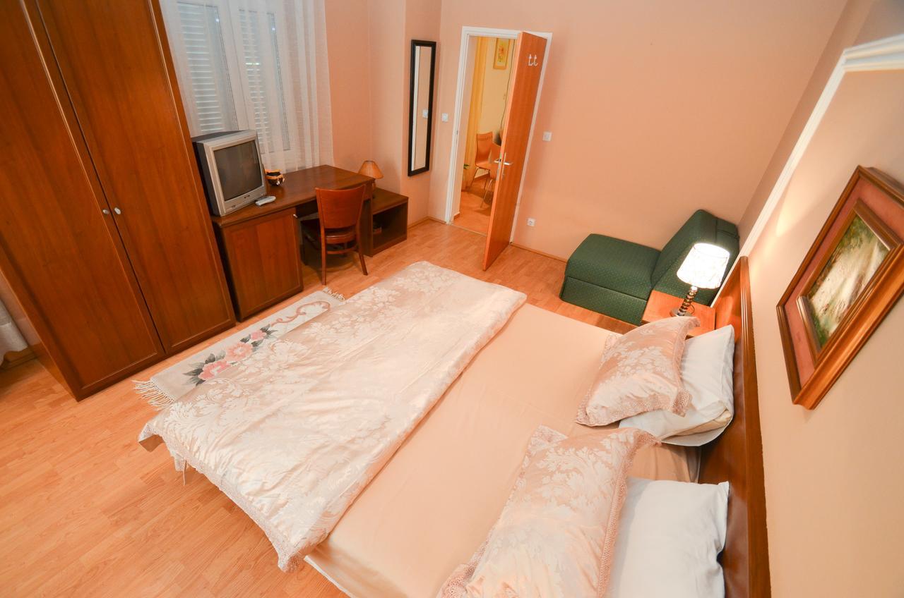 Apartments Vojin Risan Εξωτερικό φωτογραφία