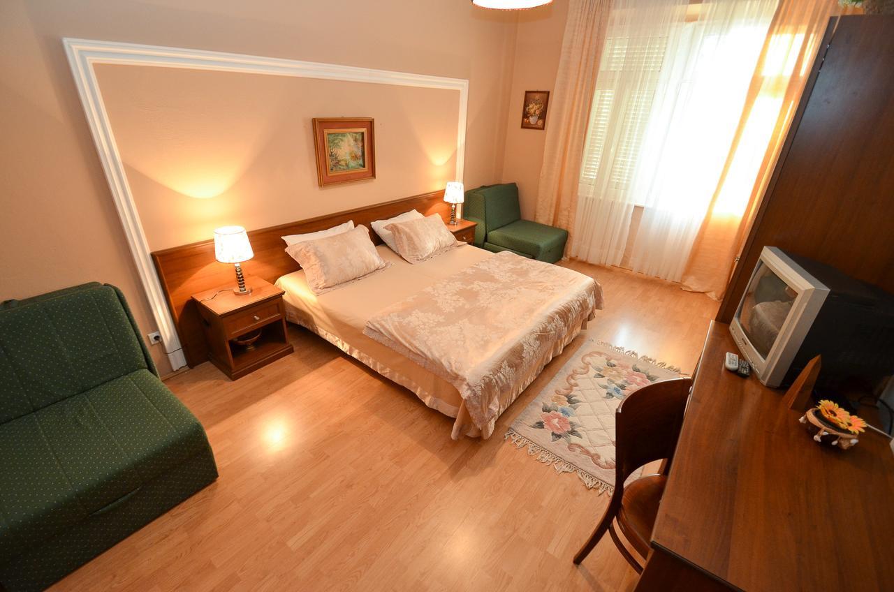 Apartments Vojin Risan Εξωτερικό φωτογραφία