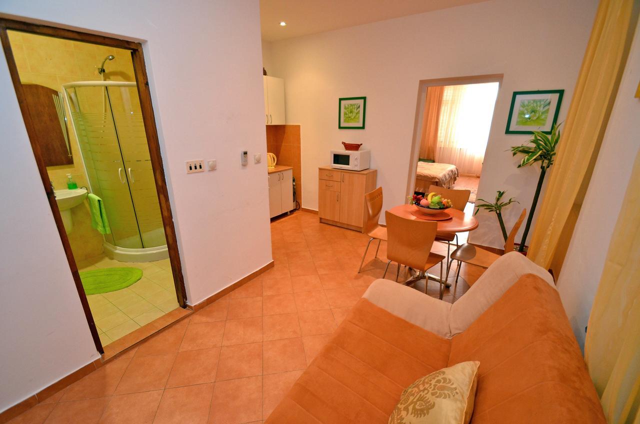 Apartments Vojin Risan Εξωτερικό φωτογραφία