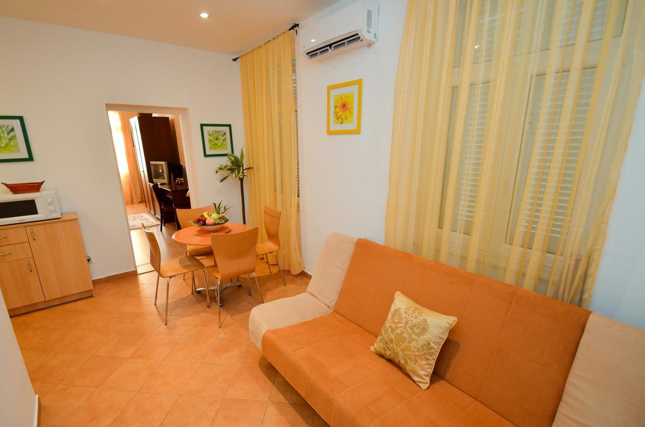 Apartments Vojin Risan Εξωτερικό φωτογραφία